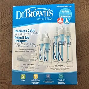 Dr. Brown's Natural Flow Baby Bottle Set - Newborn - New in box!